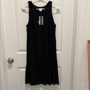 Miss Pinky Sleeveless Black Lace Midi Dress